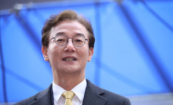 광역단체장 후보 면접 나선 전재수