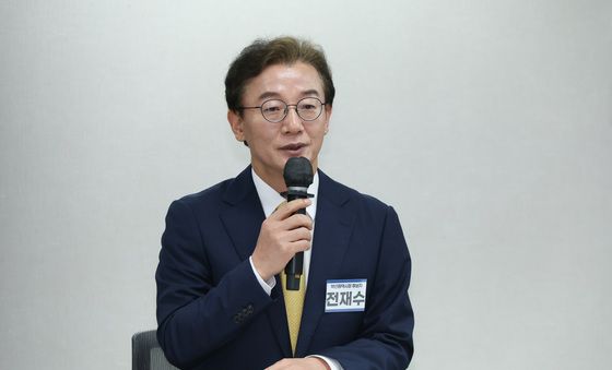 인사말하는 전재수 의원