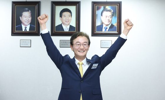 지방선거 승리 다짐하는 전재수