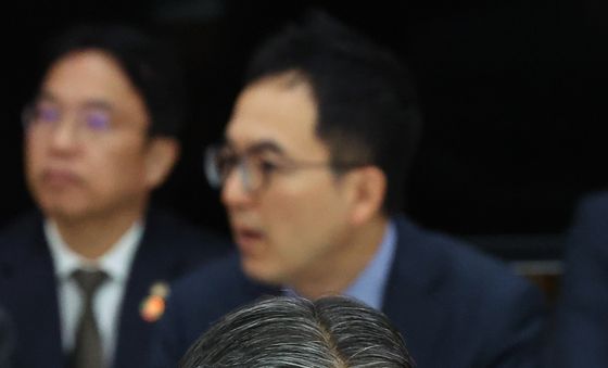 법무부 장관과 검찰총장 직무대행