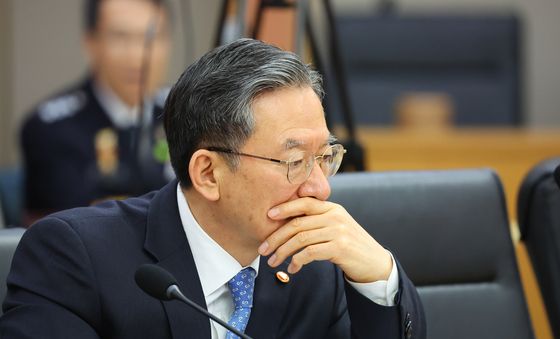국무회의 참석한 정성호 법무부 장관