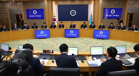 국무회의 주재하는 이재명 대통령