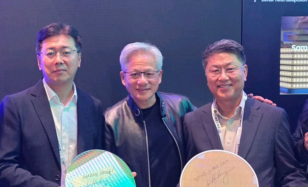 젠슨 황 엔비디아 CEO, 삼성전자 GTC 2026 부스 방문