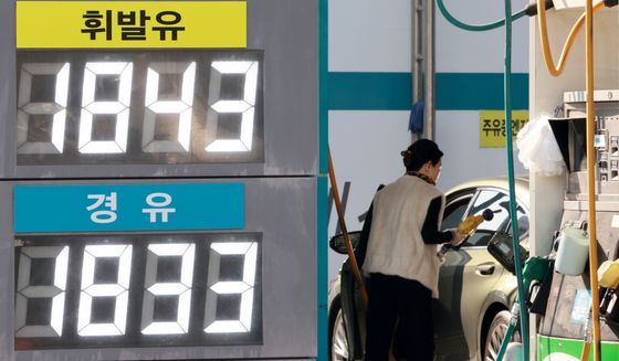 석유 최고가격제 효과로 기름값 하락 지속