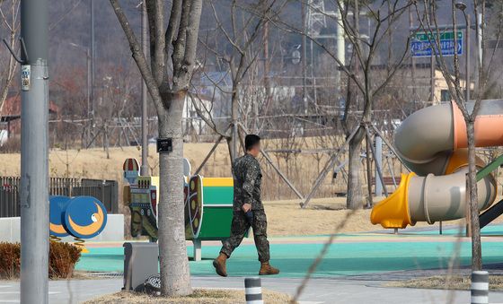 대구 초등생 '탄두 의심 물체'에 부상, 놀이터 현장 조사하는 軍 당국