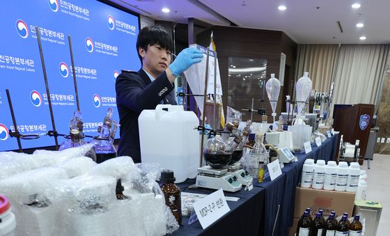 가득 쌓인 압수품