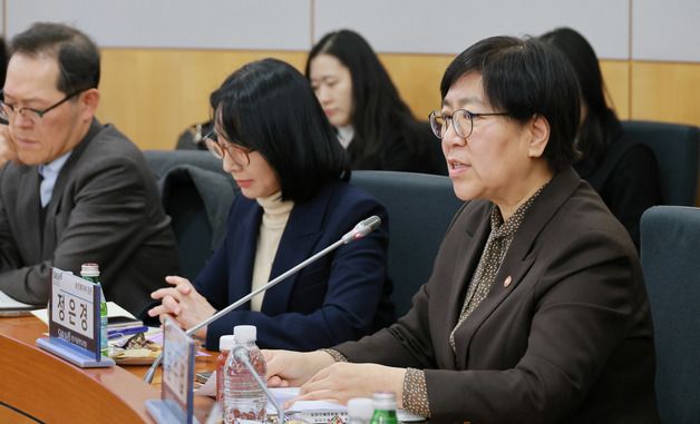 정은경 장관, 공공의료 AX 구현을 위한 정책간담회 참석