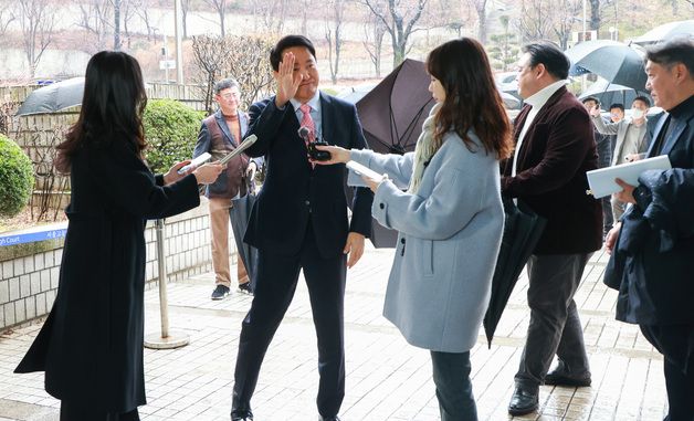 정치자금법위반 2차 공판 출석하는 오세훈 시장