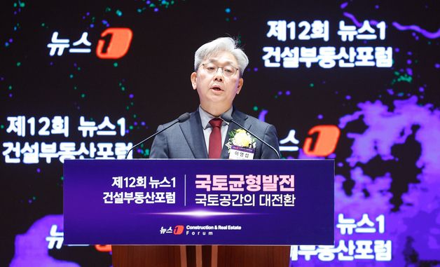 개회사하는 이영섭 대표이사