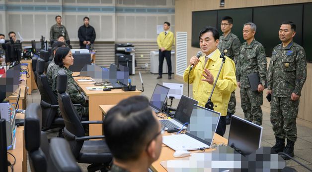 안규백 장관,  B-1문서고 현장점검