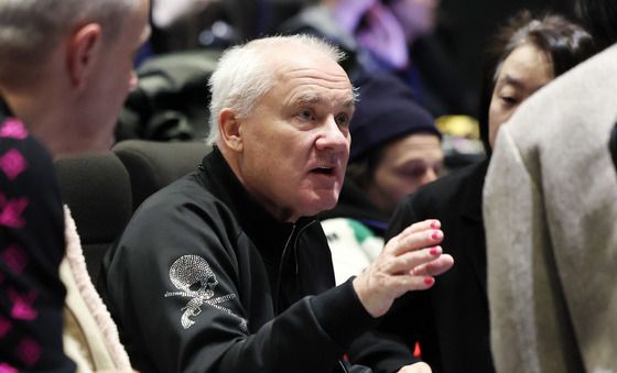 허스트 방한, '진실은 없어 그러나 모든 것은 가능하지'