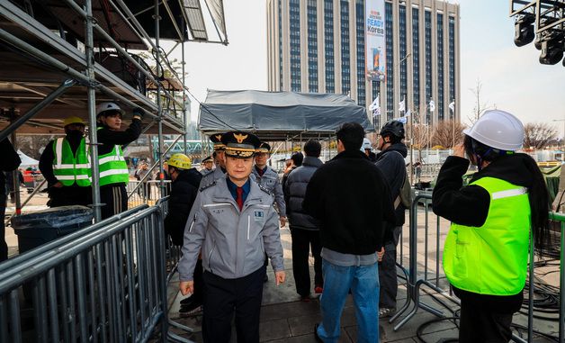 박정보 서울경찰청장, BTS 공연 앞두고 광화문광장 현장점검