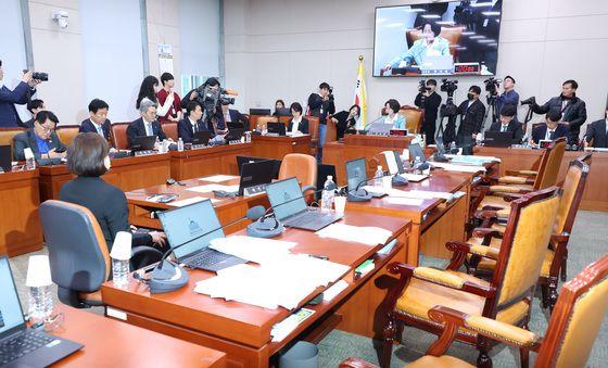 법사위 통과하는 중수청법