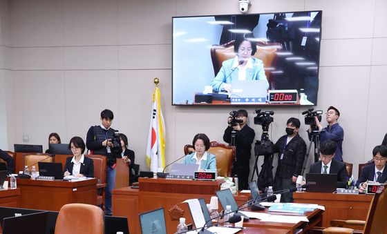 국민의힘 퇴장한 법사위