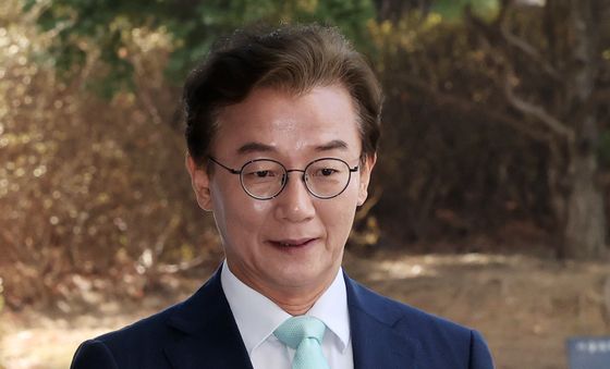 '통일교 금품수수 의혹' 전재수 의원, 합수본 출석