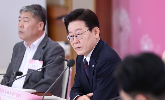 노동정책 토론회 참석한 이재명 대통령