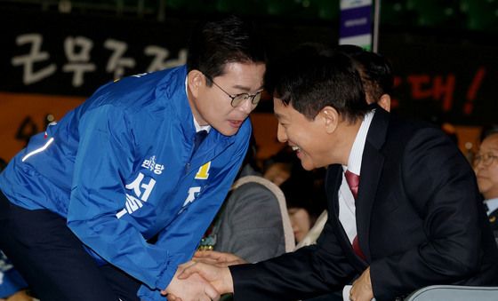 환경공무관 한마음축제서 만난 오세훈·정원오