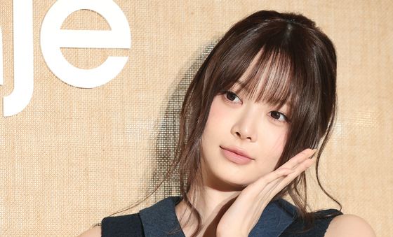 르세라핌 홍은채, 예쁨 반짝