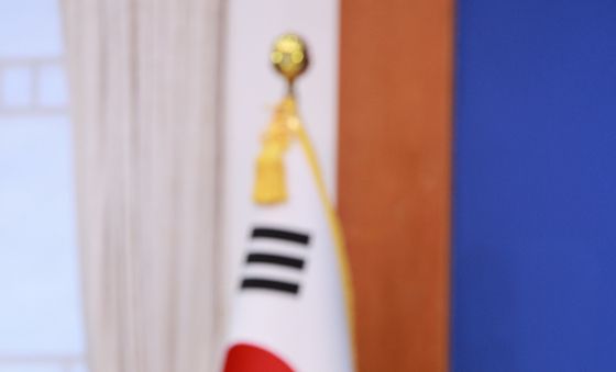 수석보좌관회의 발언하는 이재명 대통령