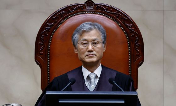 전원합의체 선고 참석한 조희대 대법원장