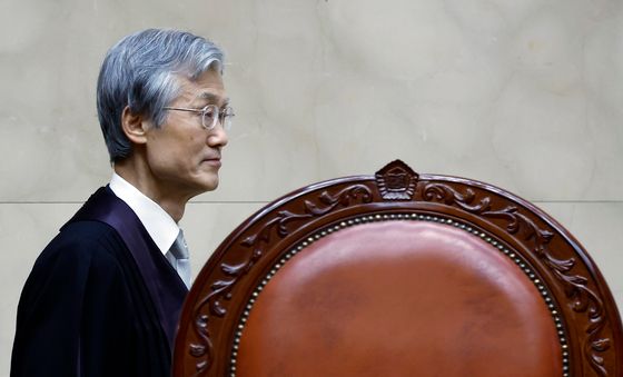 조희대 대법원장, 모해위증 관련 전원합의체 선고 참석