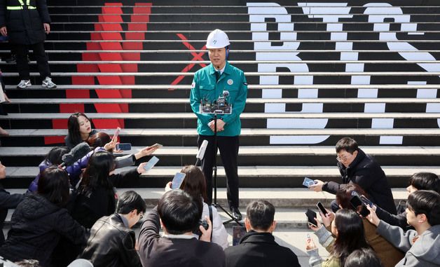 오세훈 시장, BTS 공연 준비 현장 점검