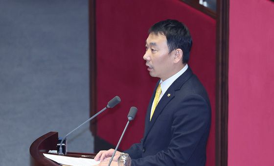 법안 설명하는 김용민 의원