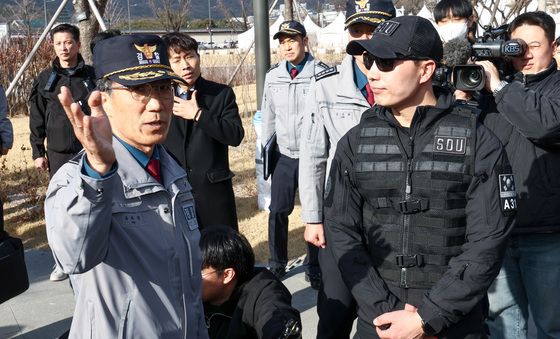 유재성 경찰청장 대행, BTS 컴백 앞둔 광화문광장 현장점검