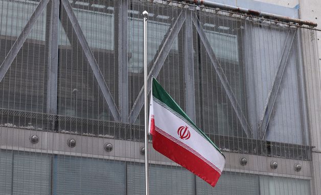 이란 정부, 하메네이 애도 위해 40일간 국가 애도기간 선포