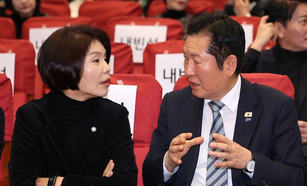 대화하는 정청래 대표·한정애 정책위의장