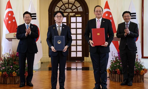 한·싱가포르 'FTA 개선협상 개시 합의 선언문을 체결'