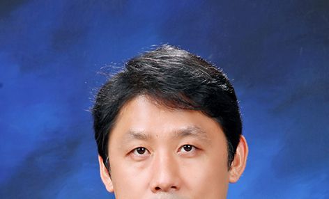 李대통령, 중앙선거관리위원회 위원 후보자에 윤광일 교수 지명