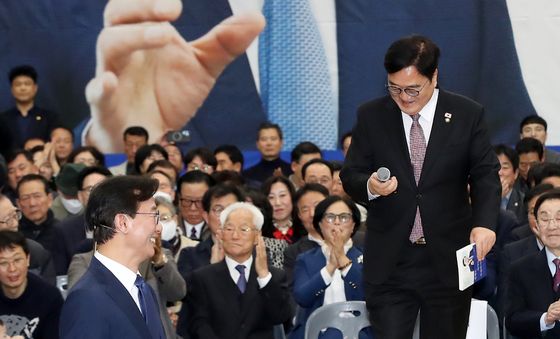 전재수 의원 출판기념회 참석한 우원식 국회의장