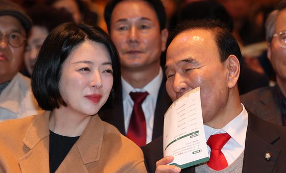 대화하는 배현진·박덕흠