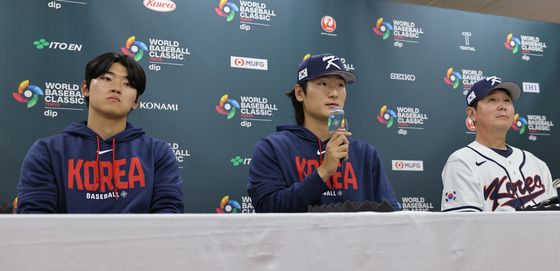 WBC 대표팀, 한신 타이거스와 무승부