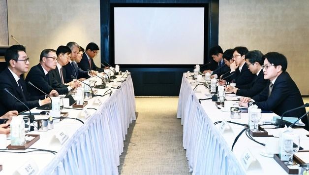 김정관 장관, 싱가포르 현지 진출기업 간담회