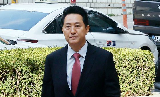 오세훈, 정치자금법 위반 공판 출석