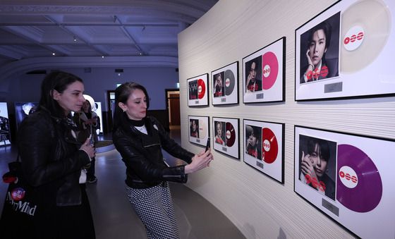 컴백 전야 달구는 BTS 팝업스토어