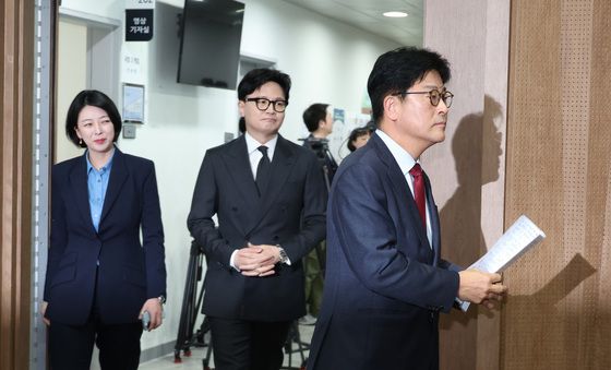 김종혁 기자회견 참석한는 한동훈·배현진