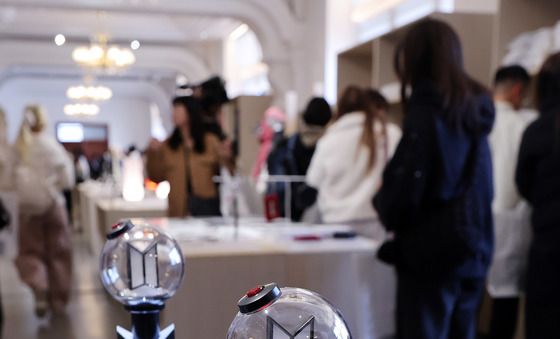 사미밤 진열된 BTS 팝업스토어