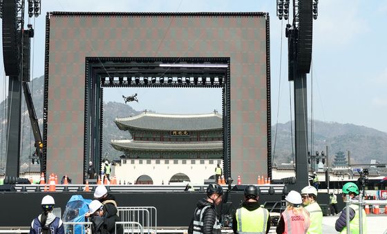 막바지 준비로 분주한 BTS 컴백 무대