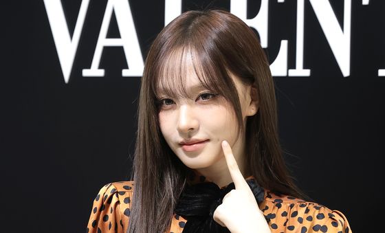 리즈, 인형이 따로없네