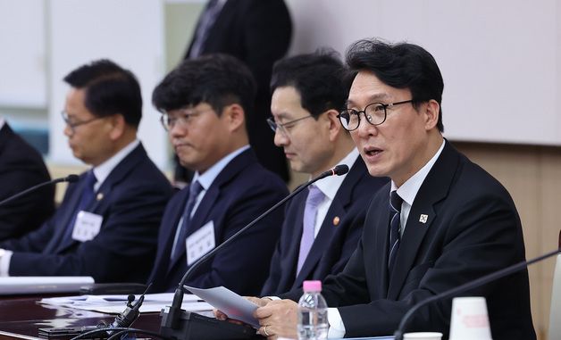 모두발언하는 김민석 국무총리