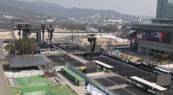 'BTS 컴백 공연 앞둔 광화문광장'