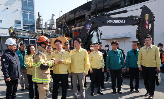 피해 상황 보고받는 이재명 대통령