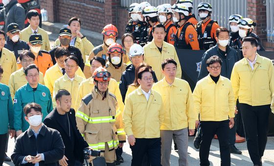 이재명 대통령, 대전 화재 현장 점검