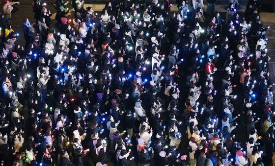 아미가 함께하는 BTS 컴백 공연