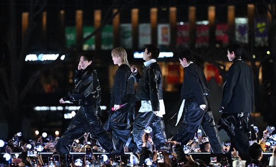 '방탄소년단이 돌아왔다'