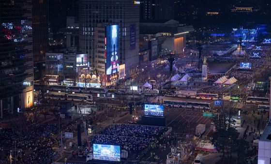 돌아온 BTS, 서울을 흔들다