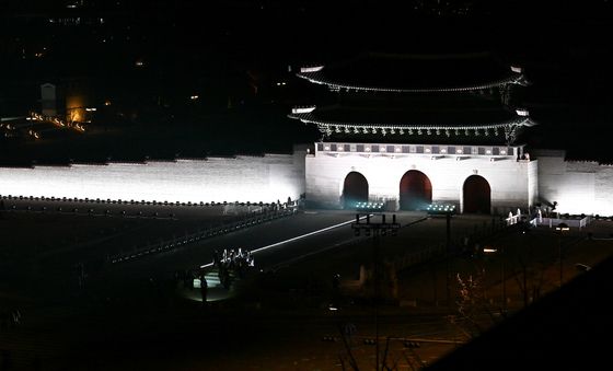 BTS,'광화문, 왕의 길을 걸어온다'